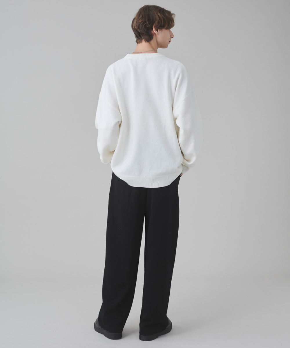 オフホワイト モデル：178cm L着用