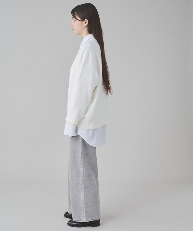 オフホワイト モデル：162cm M着用