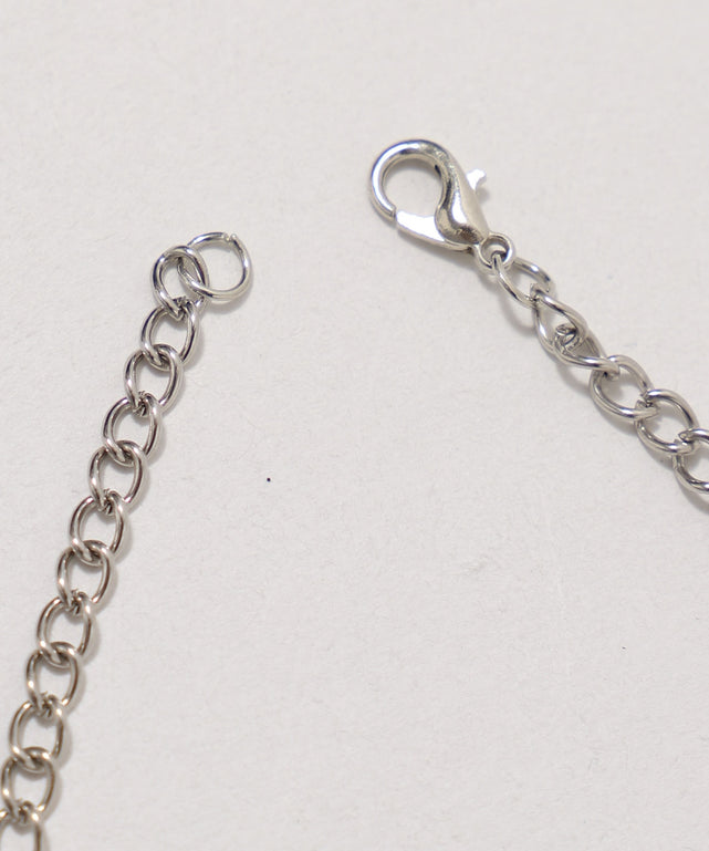 アクセ付きワンポイントニットプルオーバー