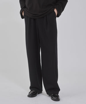 ブラック モデル：178cm L着用