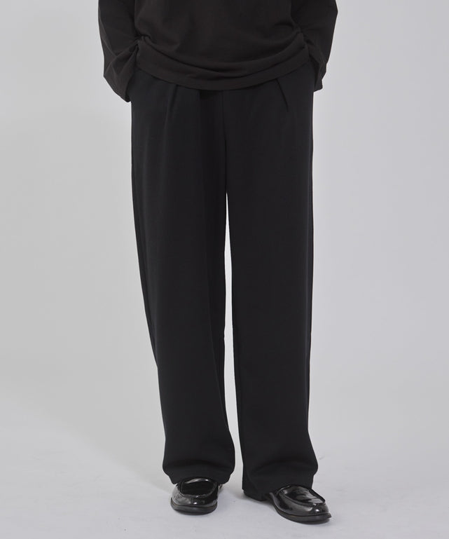 ブラック モデル：178cm L着用