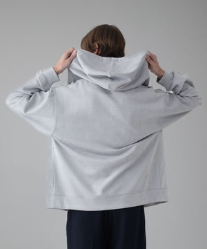 Lグレー モデル：178cm L着用