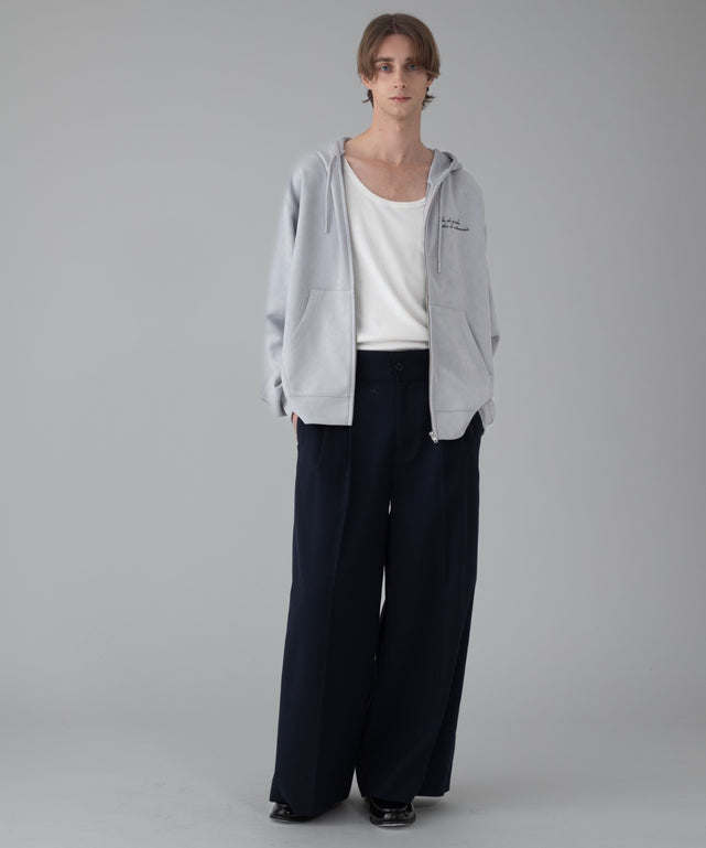 Lグレー モデル：178cm L着用