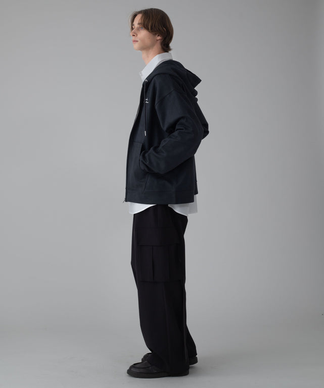 チャコール モデル：178cm L着用