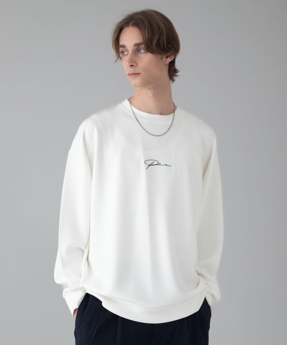 ホワイト モデル：178cm L着用