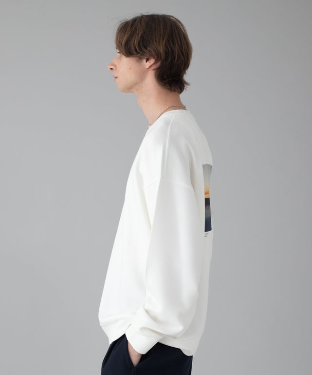 ホワイト モデル：178cm L着用