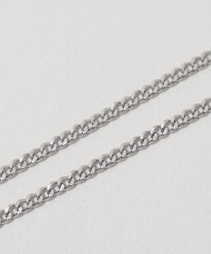 アクセ付きフォトグラフィックプルオーバー