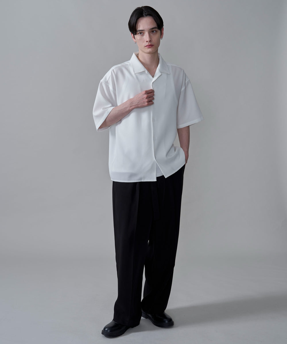 ホワイト　モデル：180㎝　L着用