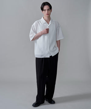 ホワイト　モデル：180㎝　L着用