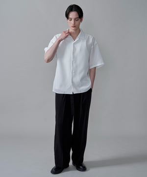 ホワイト　モデル：180㎝　L着用