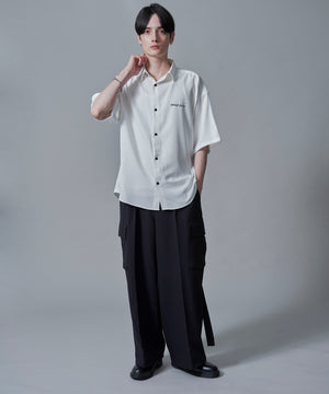 ホワイト　モデル：180㎝　L着用