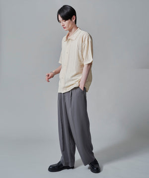 ベージュ　モデル：180㎝　L着用