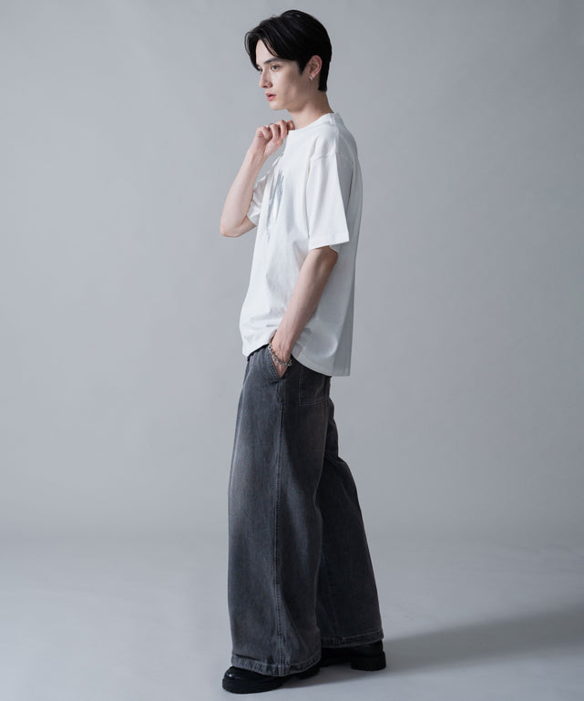 ホワイト　モデル：180㎝　L着用