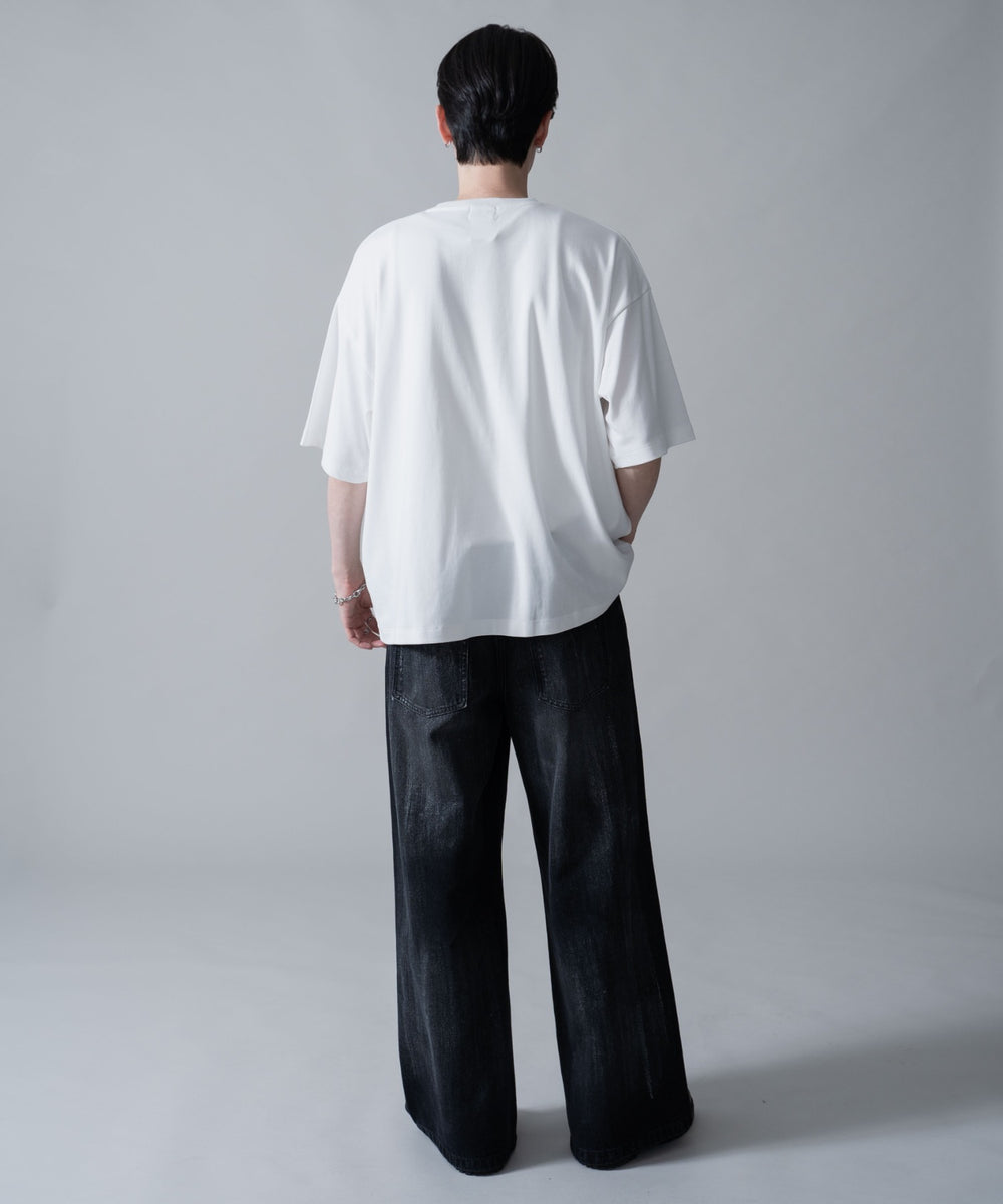 ホワイト　モデル：180㎝　L着用