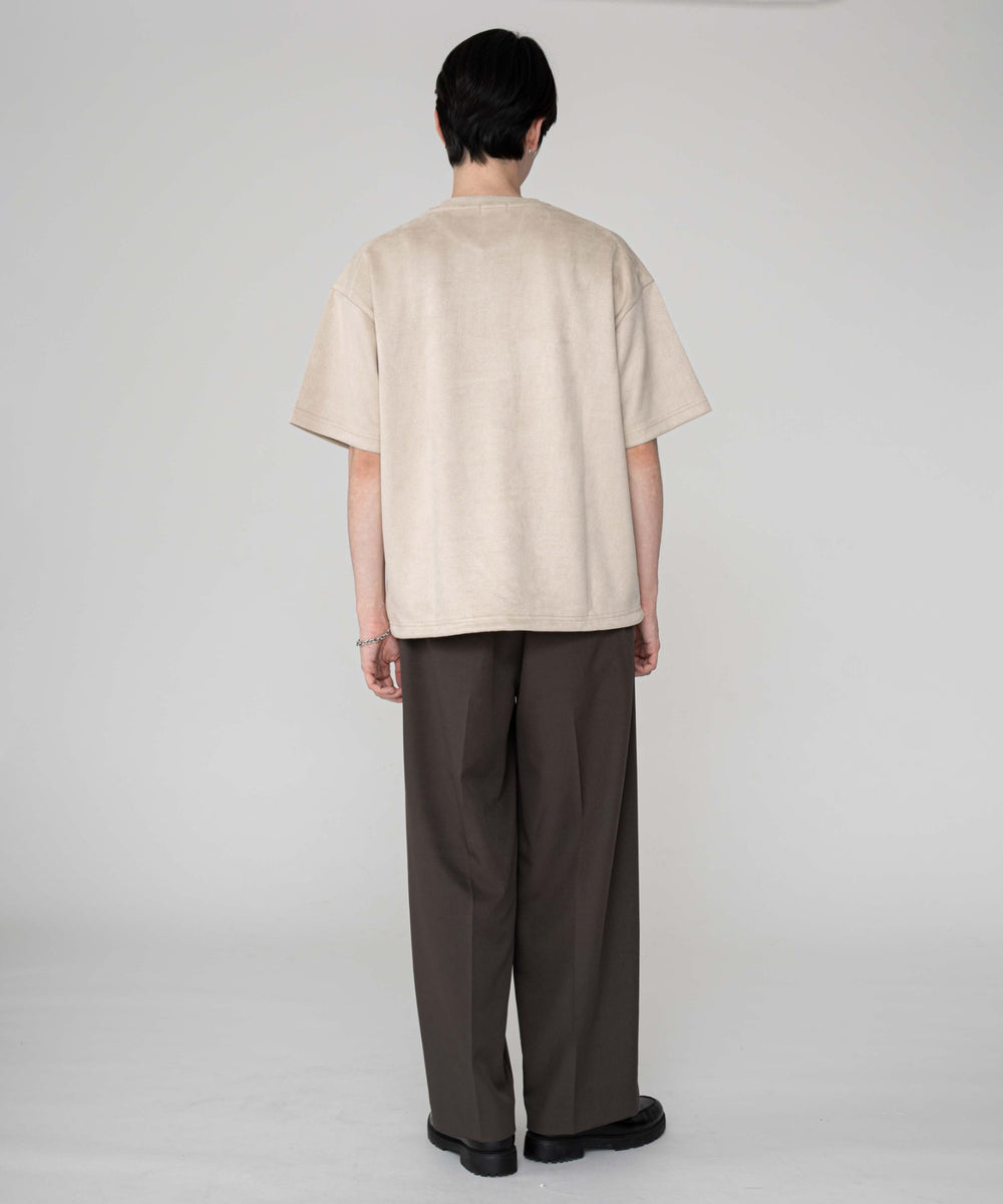 ホワイトアイボリー モデル：180cm L着用