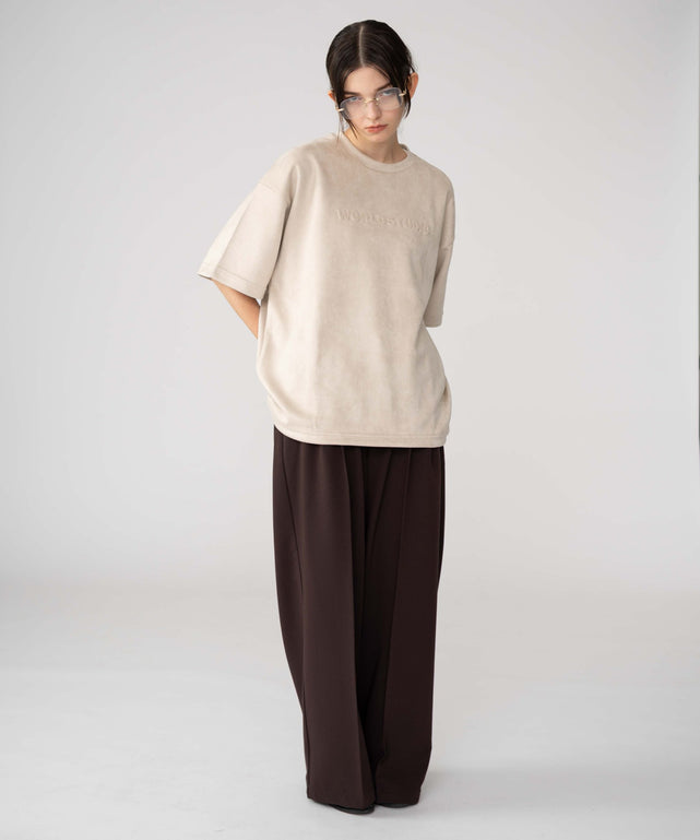 ホワイトアイボリー モデル：162cm M着用