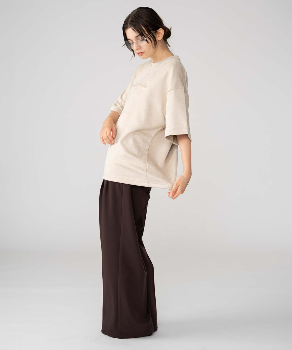 ホワイトアイボリー モデル：162cm M着用