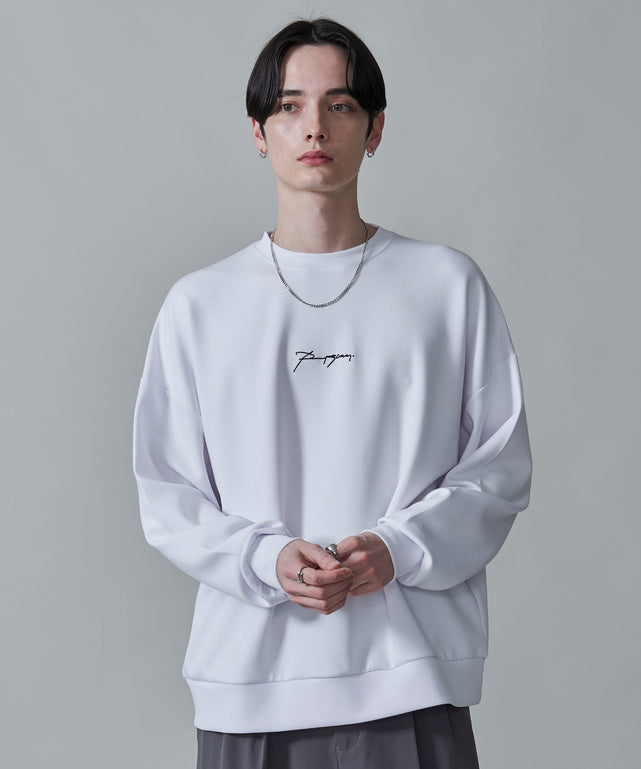 ホワイト　モデル：180㎝　L着用