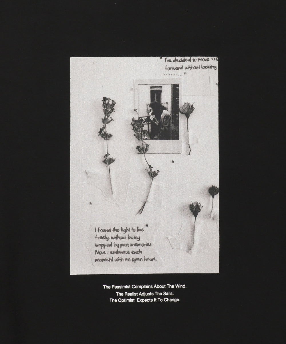 アクセ付きフォトグラフィックプルオーバー