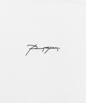 アクセ付きフォトグラフィックプルオーバー