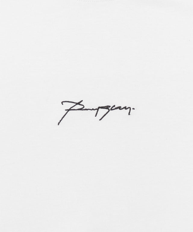 アクセ付きフォトグラフィックプルオーバー