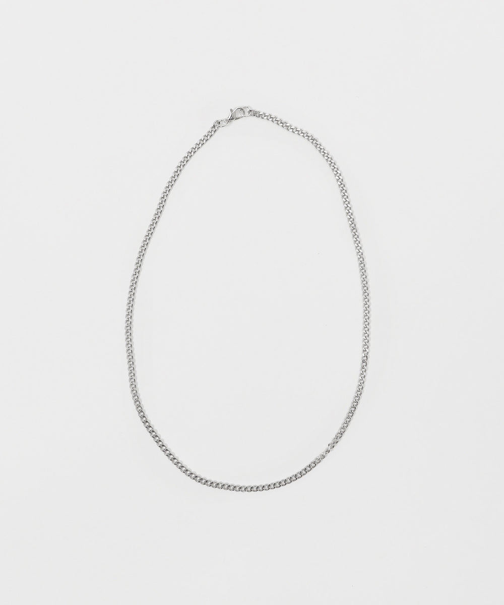 アクセ付きフォトグラフィックプルオーバー