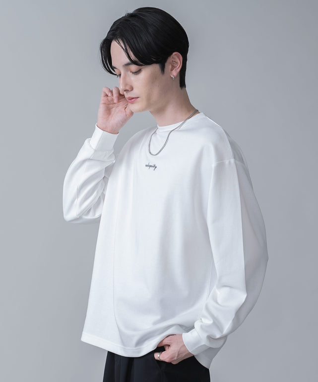 ホワイト モデル：180cm L着用