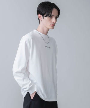 ホワイト モデル：180cm L着用