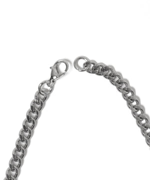 アクセ付きワンポイントニットプルオーバー