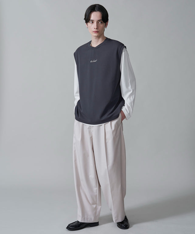 チャコール　モデル：180㎝　L着用