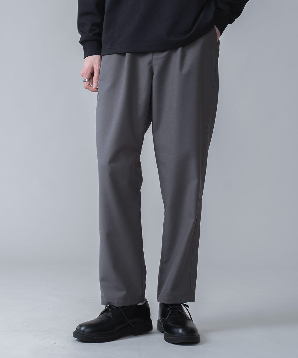 Dグレー モデル：180cm L着用