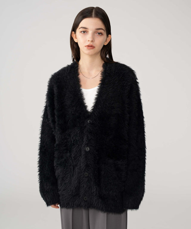 フェザーニットカーディガン/ブラック モデル：162cm S着用