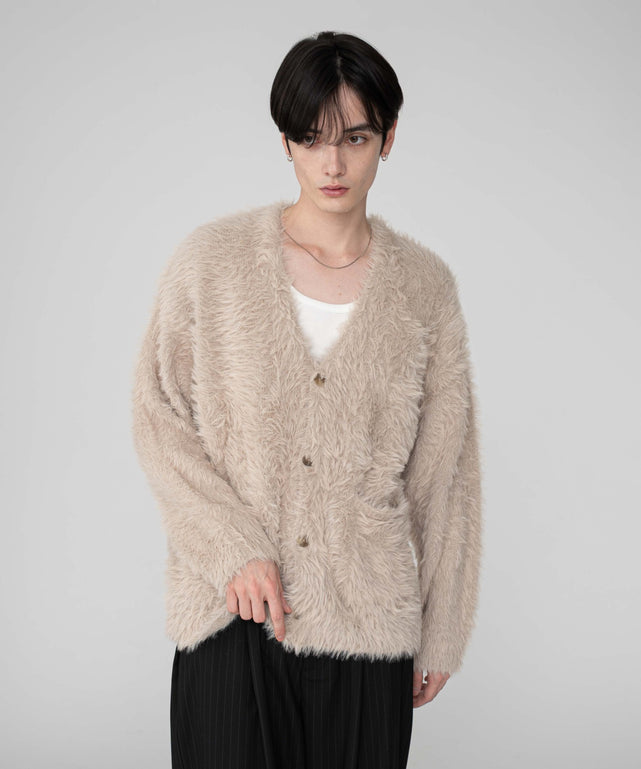 ホワイト モデル：180cm L着用