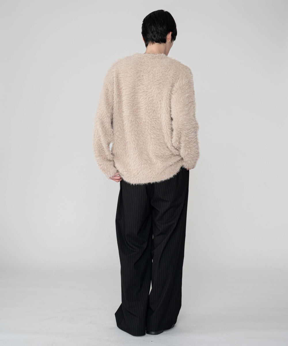 ホワイト モデル：180cm L着用