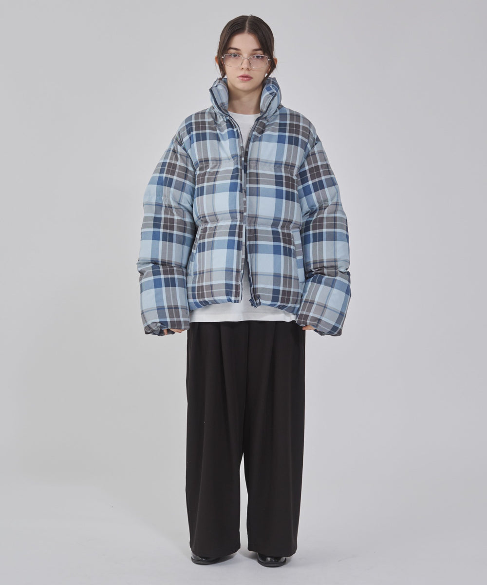 ブルーチェック１ モデル：162cm M着用