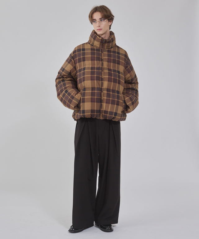 ブラウンチェック１ モデル：178cm L着用