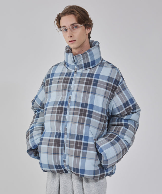 ブルーチェック１ モデル：178cm L着用