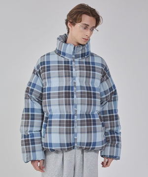 ブルーチェック１ モデル：178cm L着用