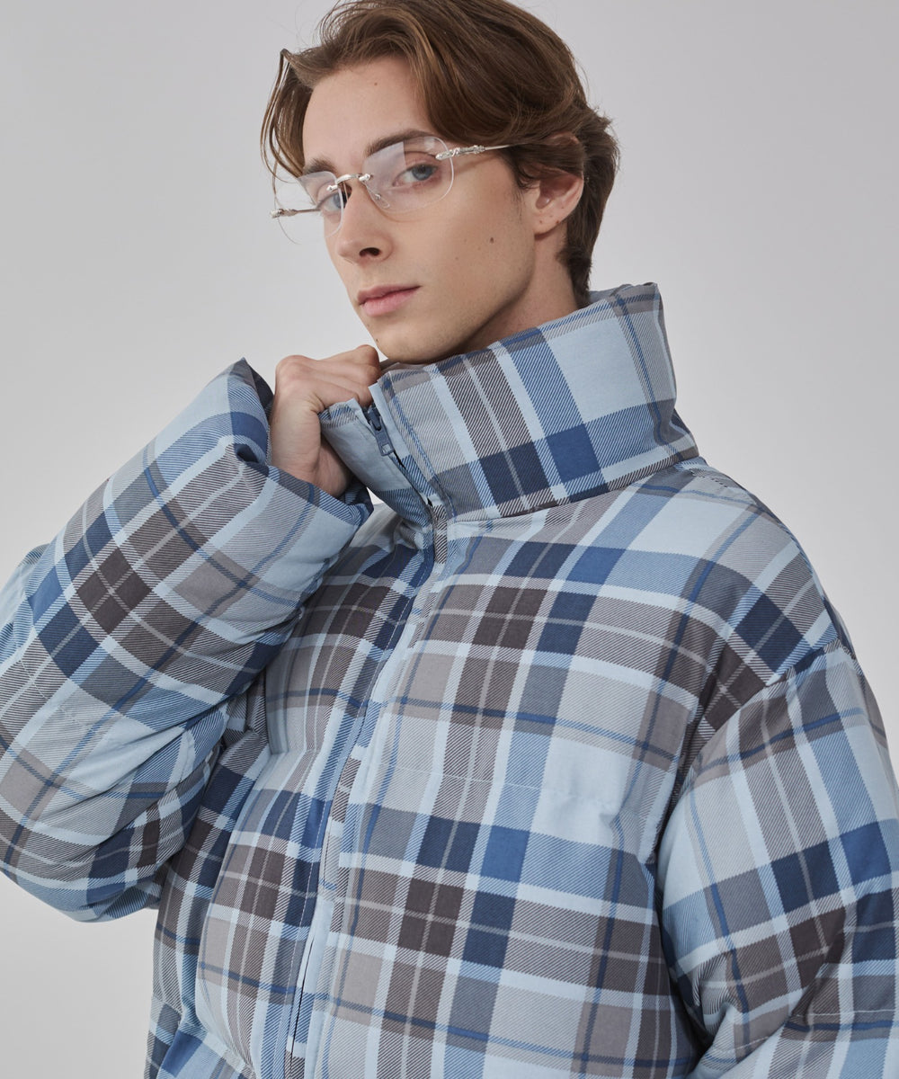 ブルーチェック１ モデル：178cm L着用