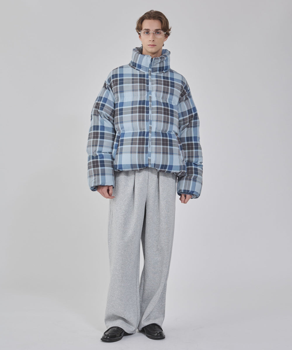 ブルーチェック１ モデル：178cm L着用