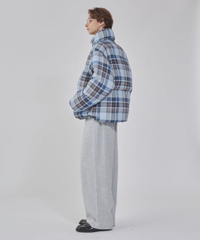 ブルーチェック１ モデル：178cm L着用