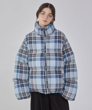 ブルーチェック１ モデル：162cm M着用