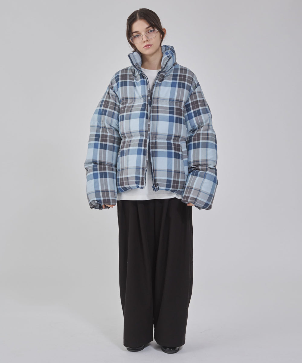 ブルーチェック１ モデル：162cm M着用