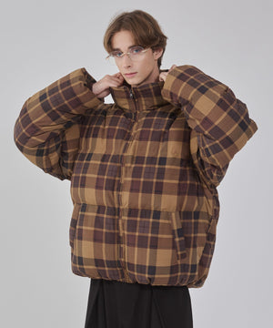 ブラウンチェック１ モデル：178cm L着用