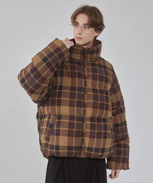 ブラウンチェック１ モデル：178cm L着用