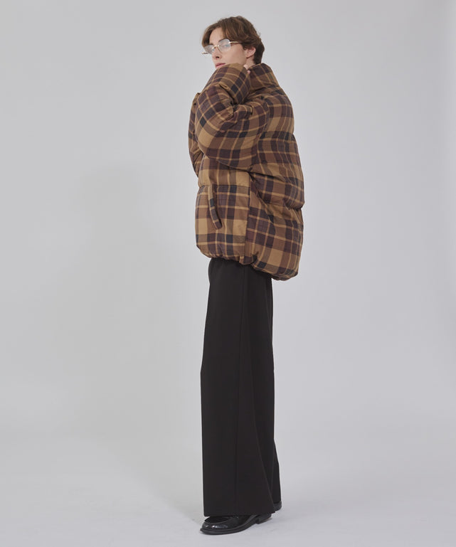 ブラウンチェック１ モデル：178cm L着用