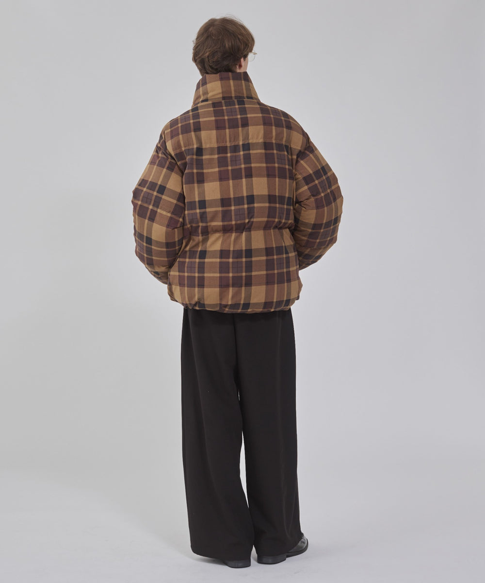 ブラウンチェック１ モデル：178cm L着用