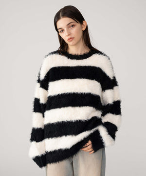 ホワイトボーダー モデル：162cm M着用