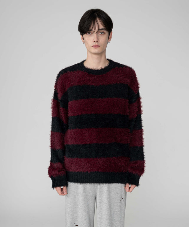 レッドボーダー モデル：180cm L着用