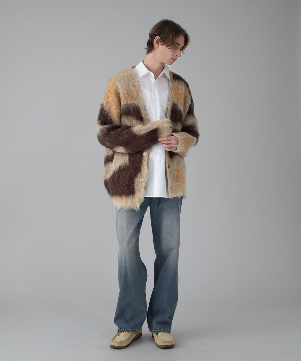 ベージュ モデル：178cm L着用